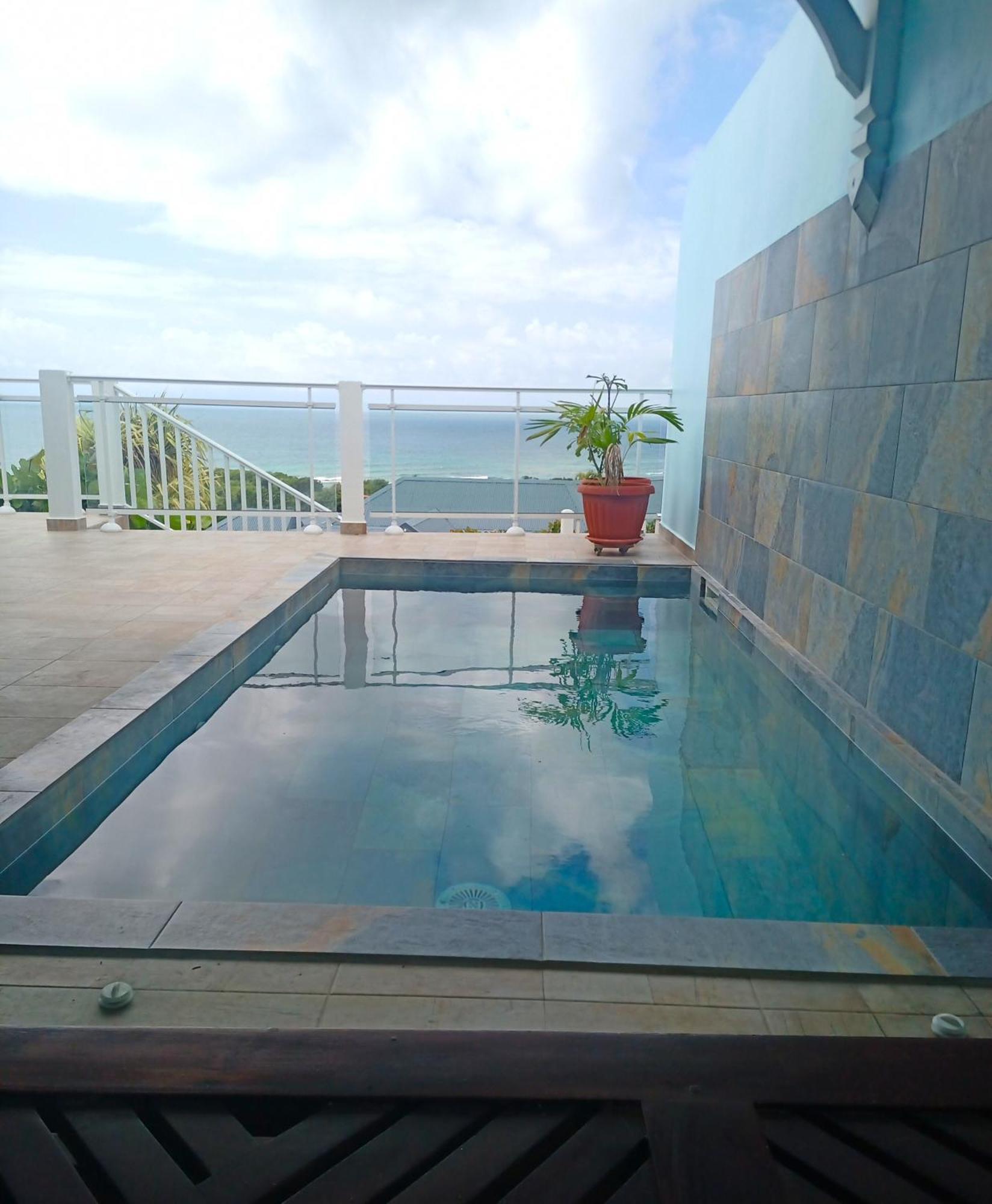 Aux Colibris Amoureux : Loft De Standing Avec Vue Mer Grand-Bourg  ภายนอก รูปภาพ