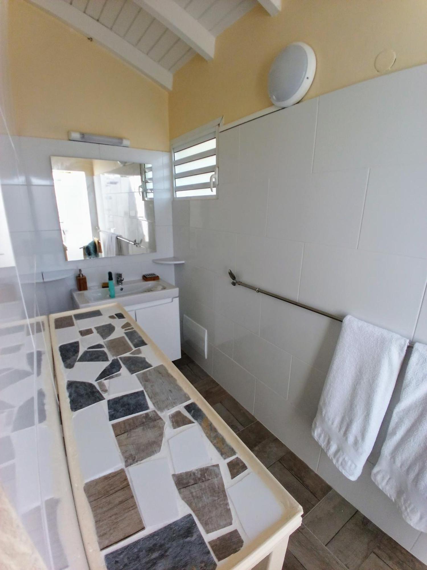 Aux Colibris Amoureux : Loft De Standing Avec Vue Mer Grand-Bourg  ภายนอก รูปภาพ